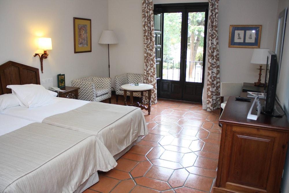 Parador De Ávila מראה חיצוני תמונה