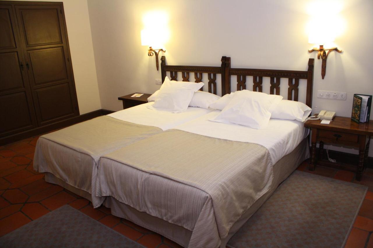 Parador De Ávila מראה חיצוני תמונה