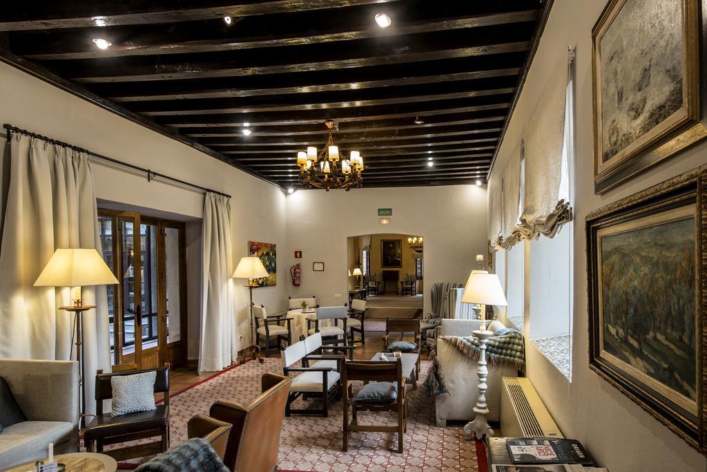 Parador De Ávila מראה חיצוני תמונה