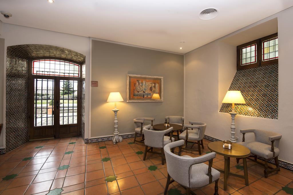 Parador De Ávila מראה חיצוני תמונה