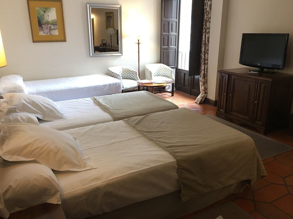 Parador De Ávila מראה חיצוני תמונה