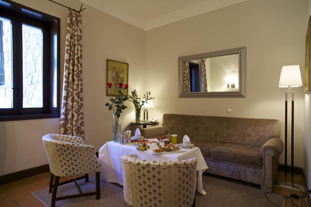 Parador De Ávila מראה חיצוני תמונה